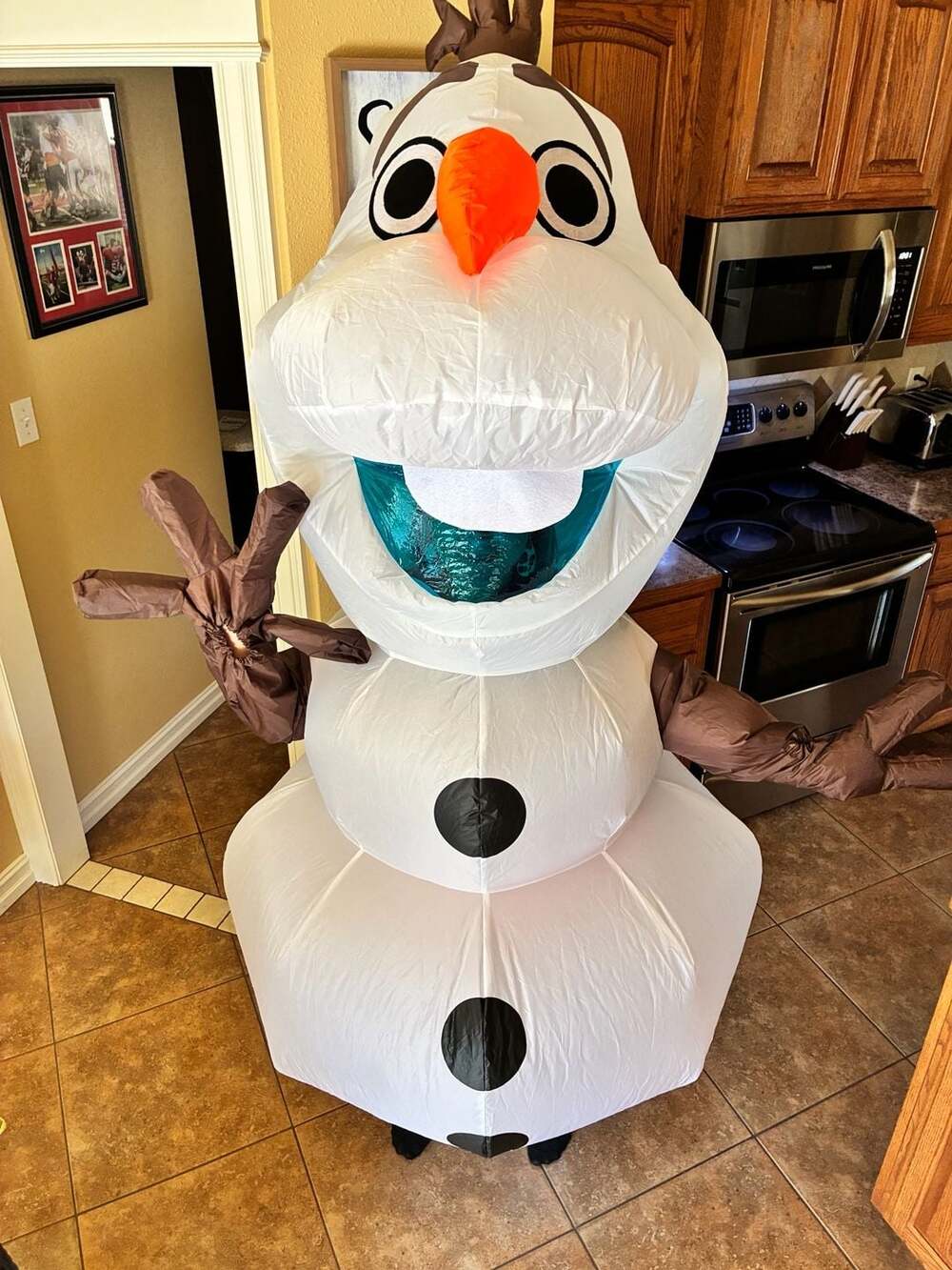 Disney Olaf Inflatable Costume with Dual Fans, Blow Up Snowman Halloween fits 5f